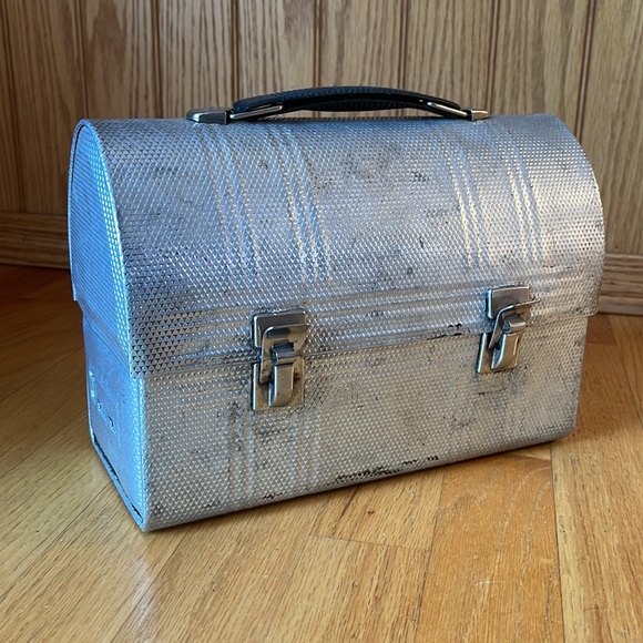 Vintage lunch box - Picture 2 of 11